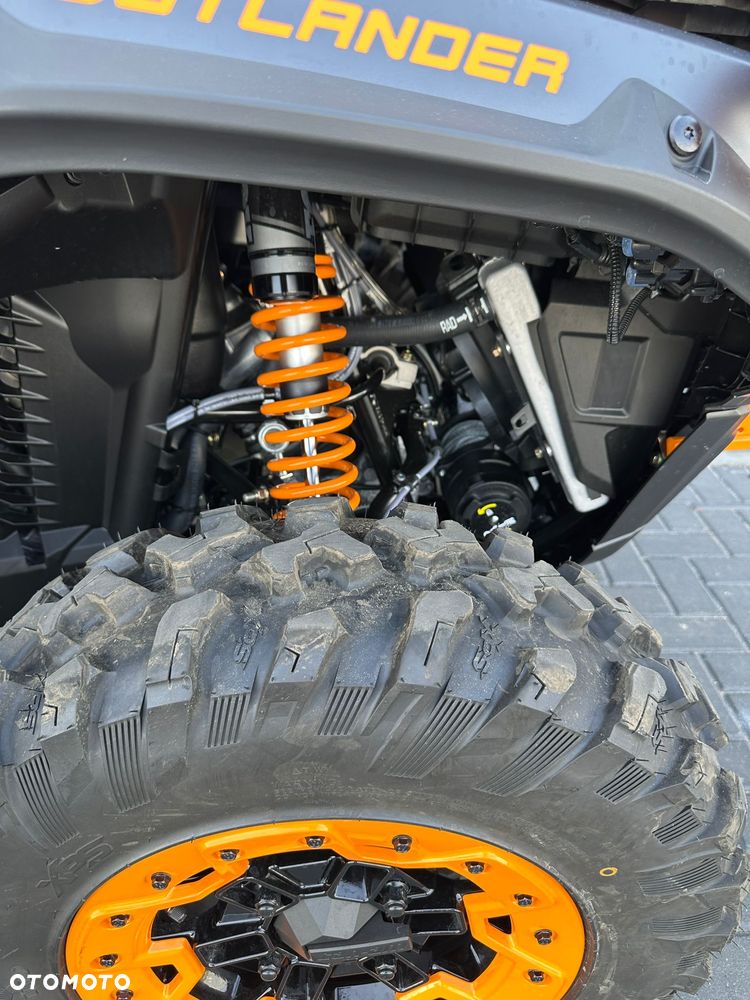 Can-Am Outlander Max - 12