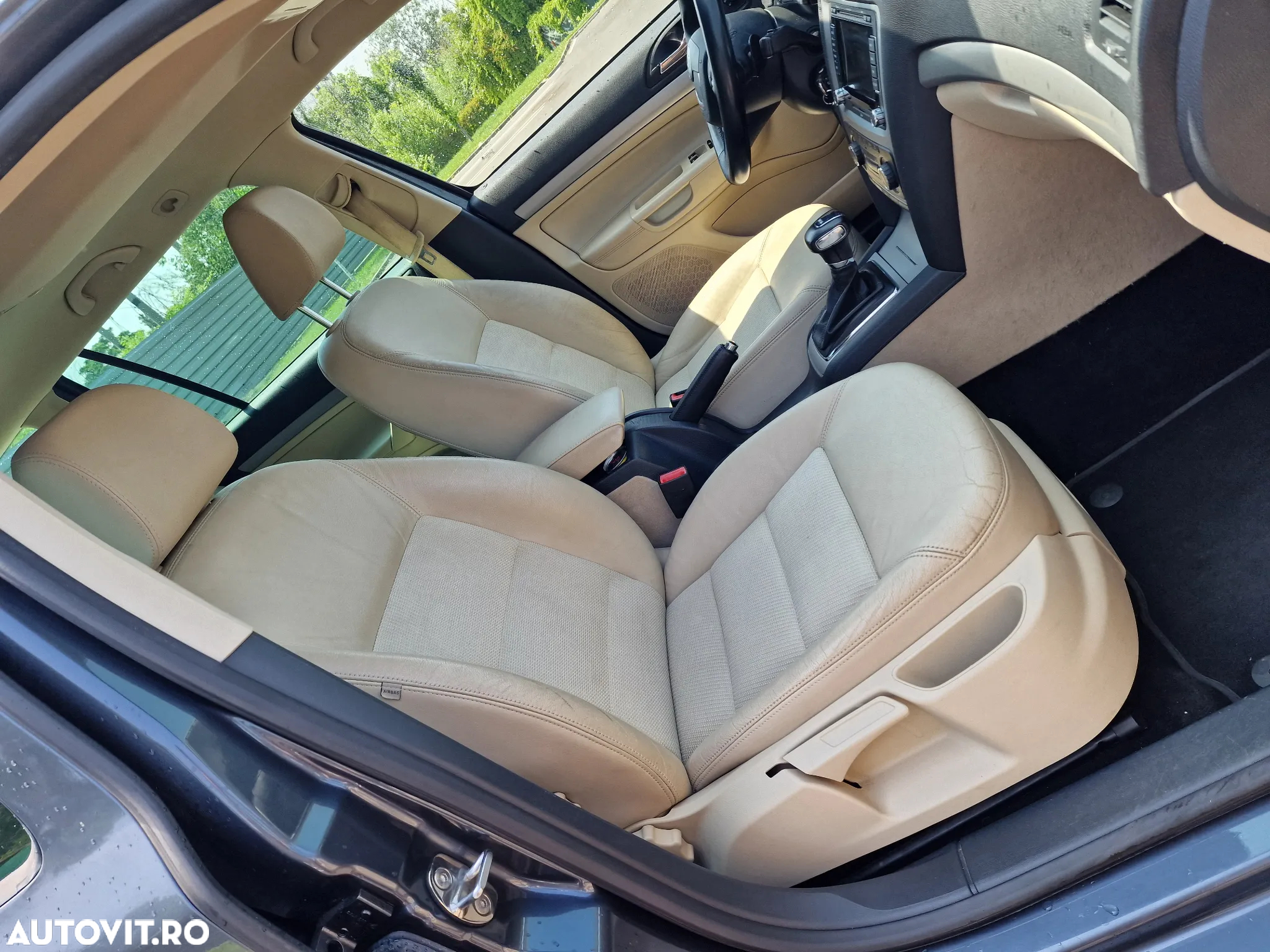 Skoda Octavia 1.6 TDI DPF DSG Elegance - 18