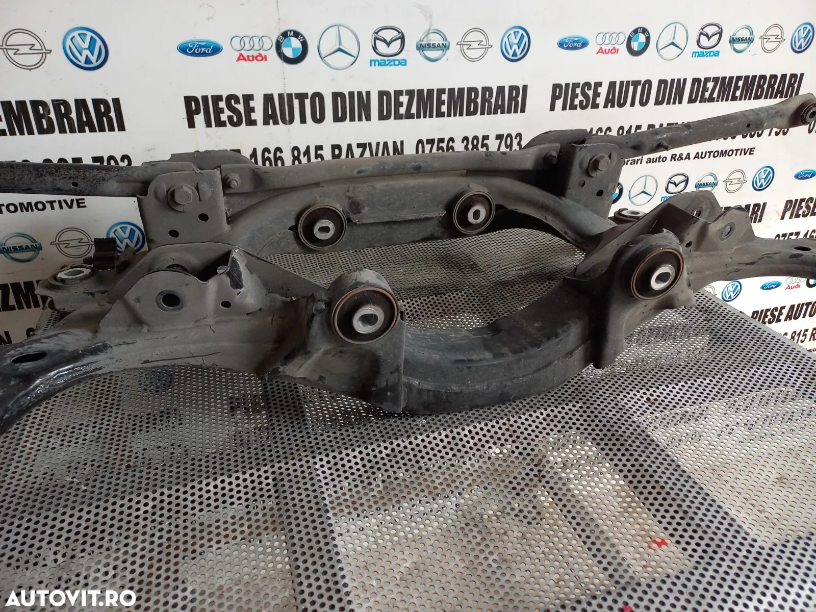 Punte Spate Land Rover Range Rover Evoque Discovery Sport An 2012-2013-2014-2015-2016-2017-2018-2019 4x4 Dezmembrez Range Rover Evoque Facelift An 2015-2016-2017-2018-2019 2.0 D Automat 4x4 Volan Stanga - Dezmembrari Arad - 7