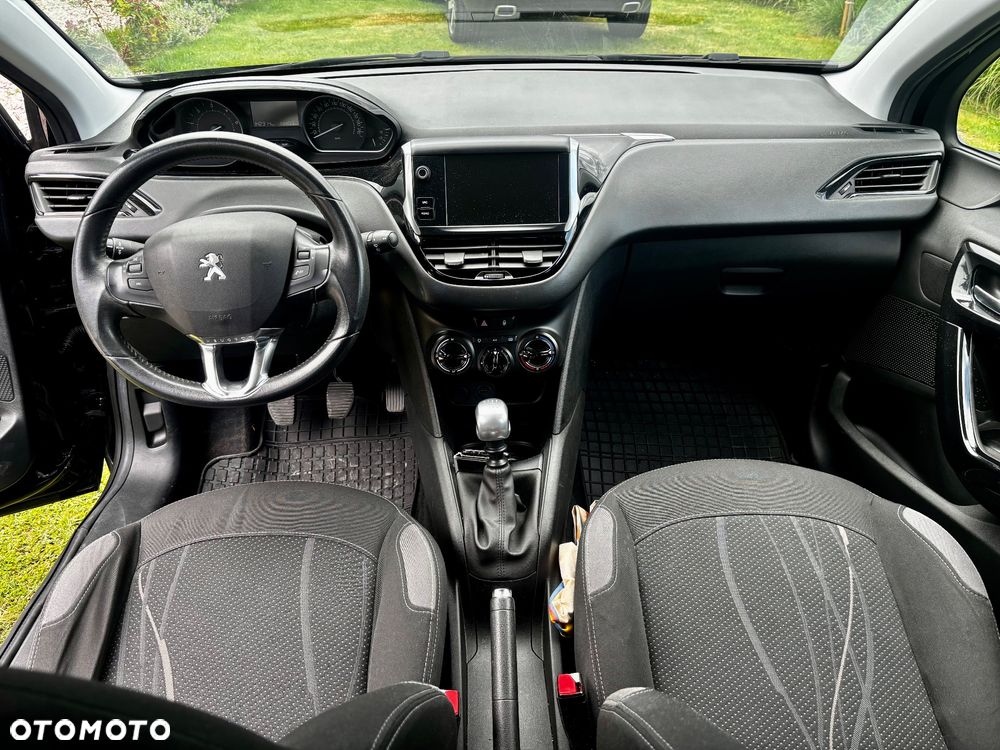 Peugeot 208 1.5 BlueHDi Allure S&S - 9