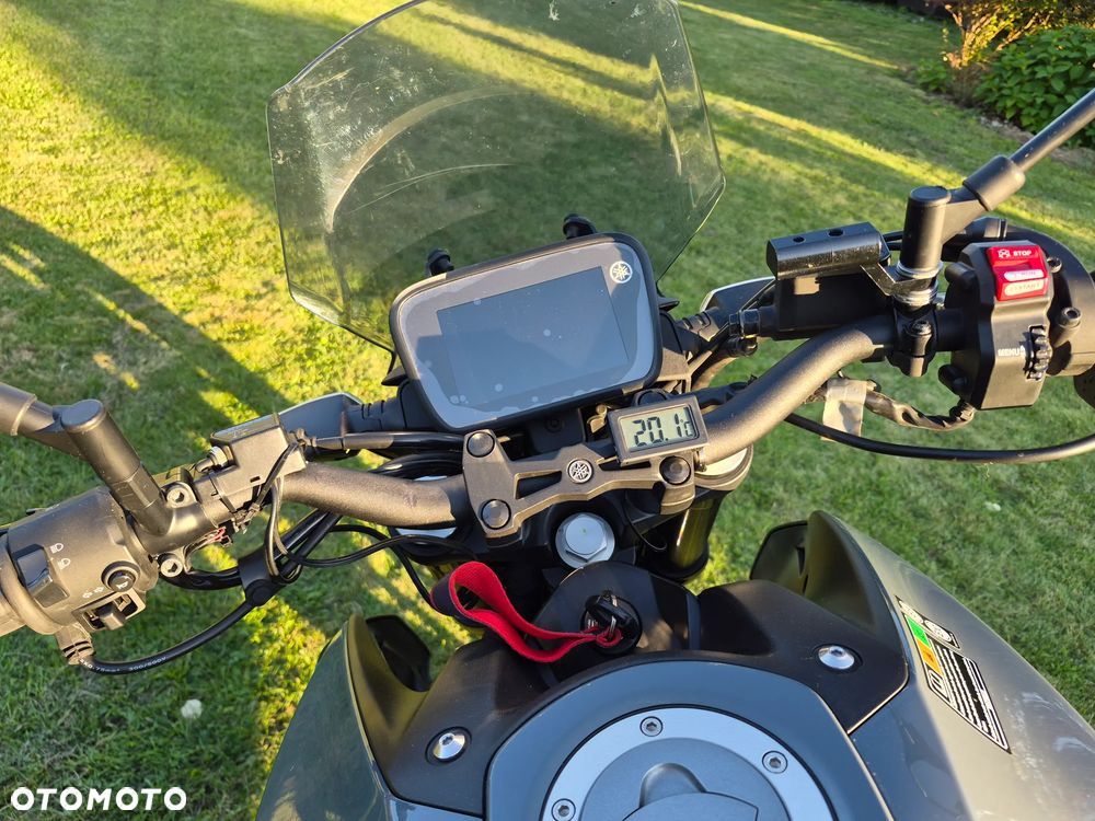 Yamaha MT - 24