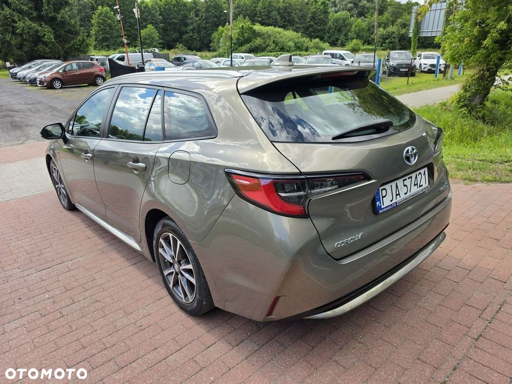 Toyota Corolla - 5