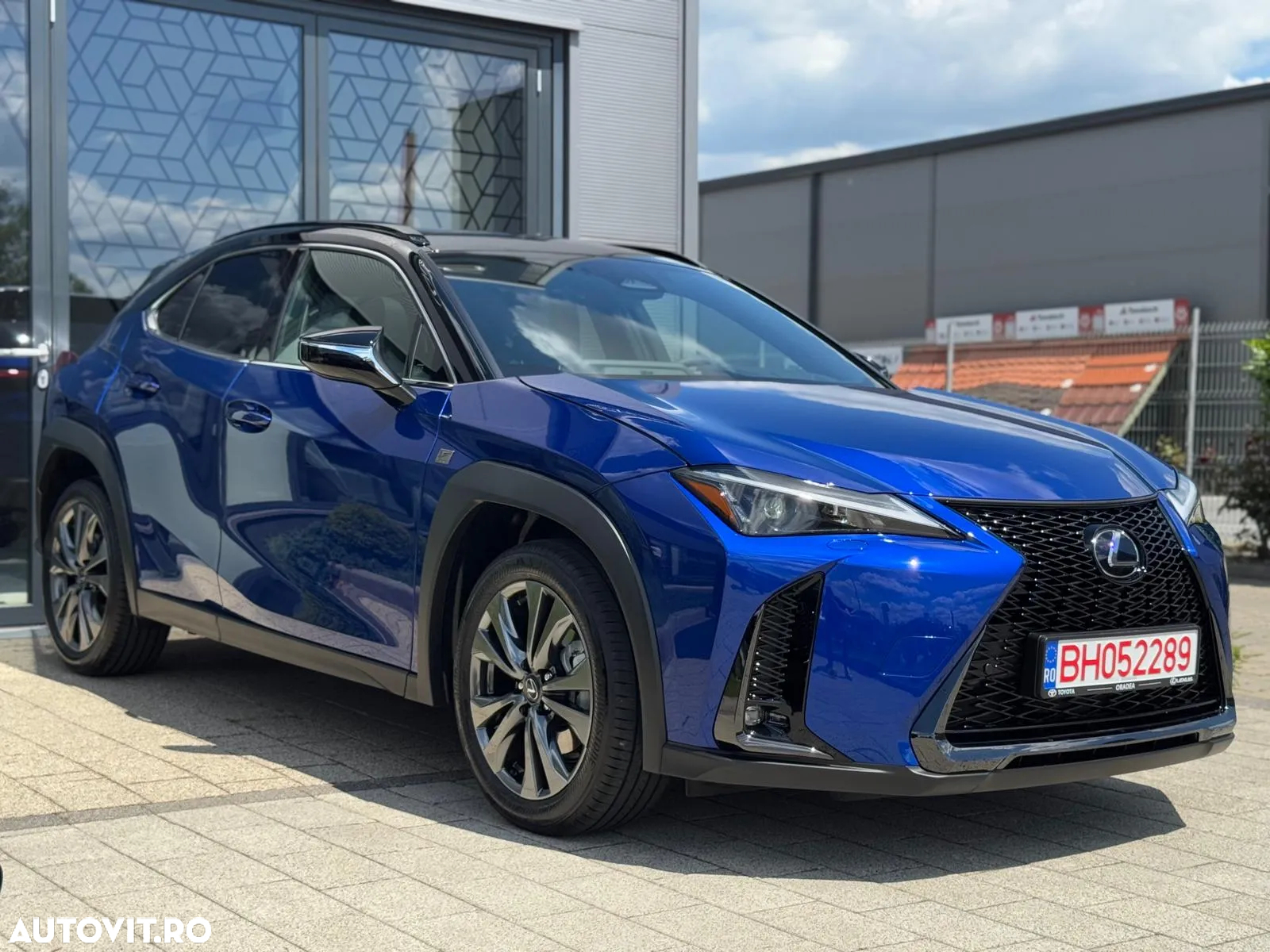 Lexus UX 300h FWD CVT HEV F Sport Design - 7