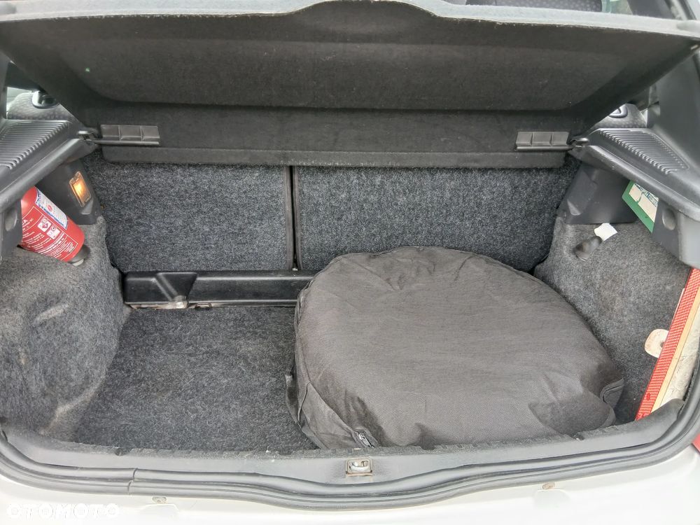 Renault Clio - 6