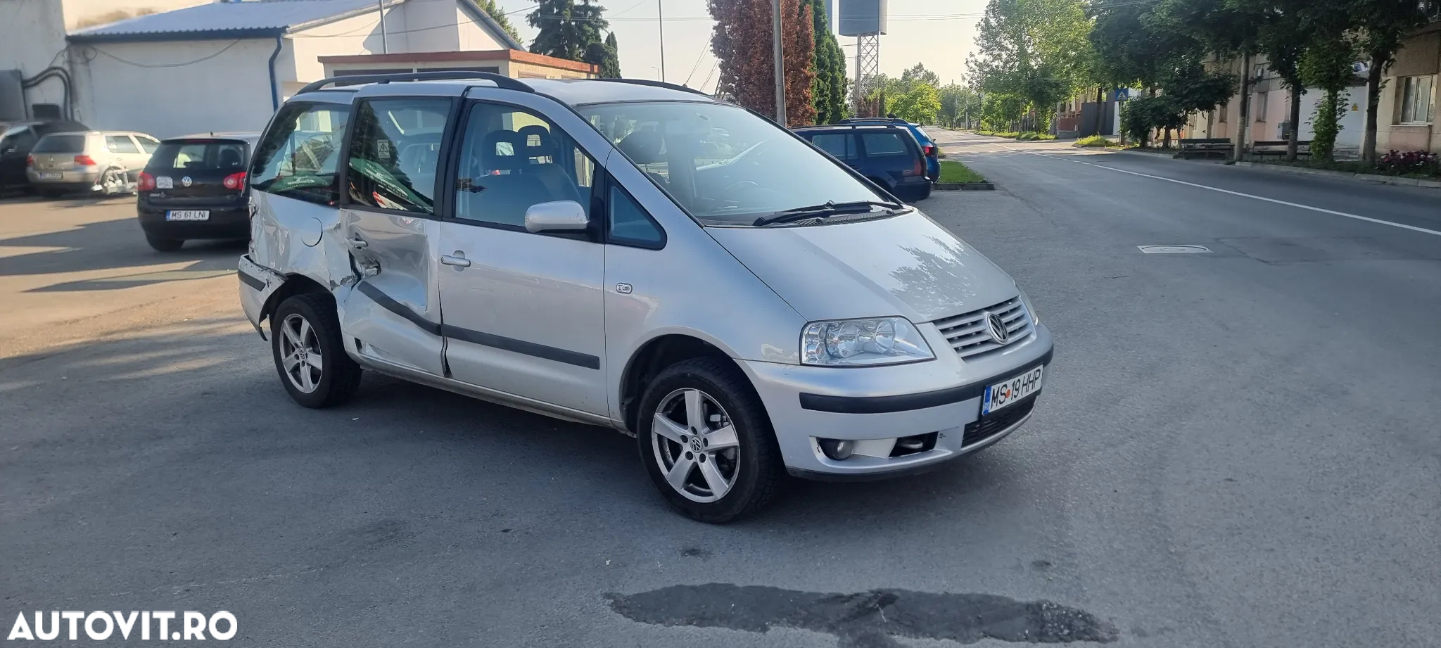 Volkswagen Sharan 1.9 TDI Comfortline - 3