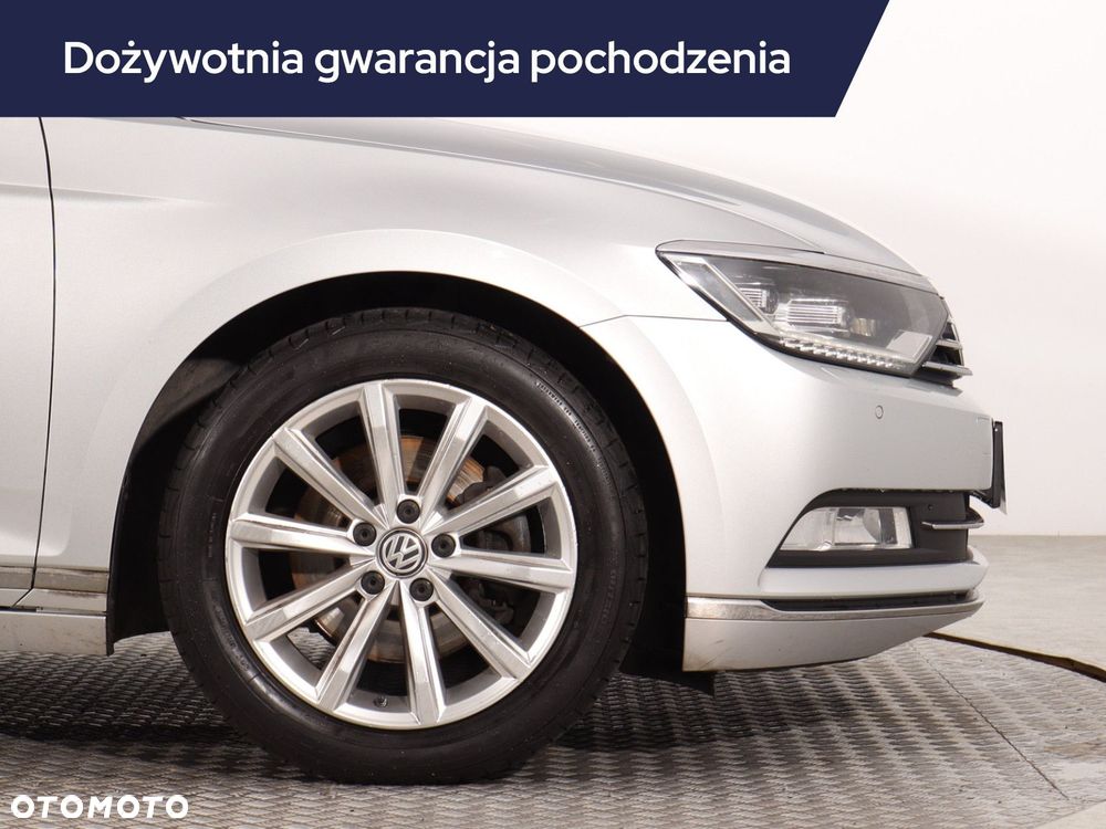 Volkswagen Passat - 17