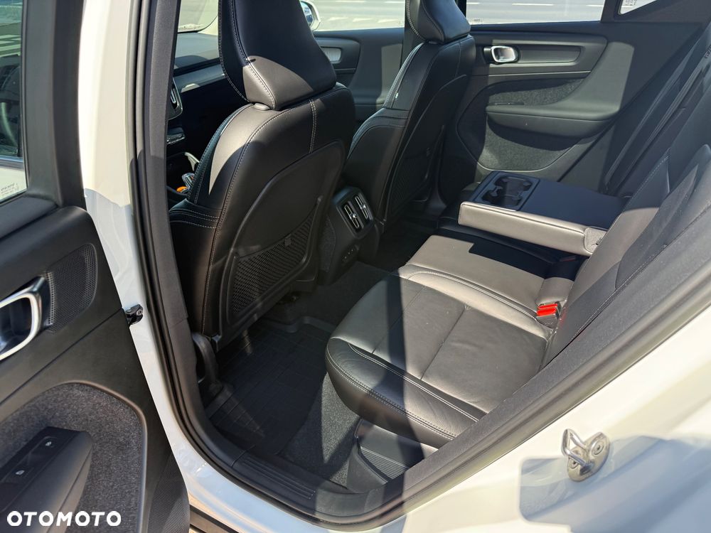 Volvo XC 40 B5 B AWD Ultimate Bright - 13