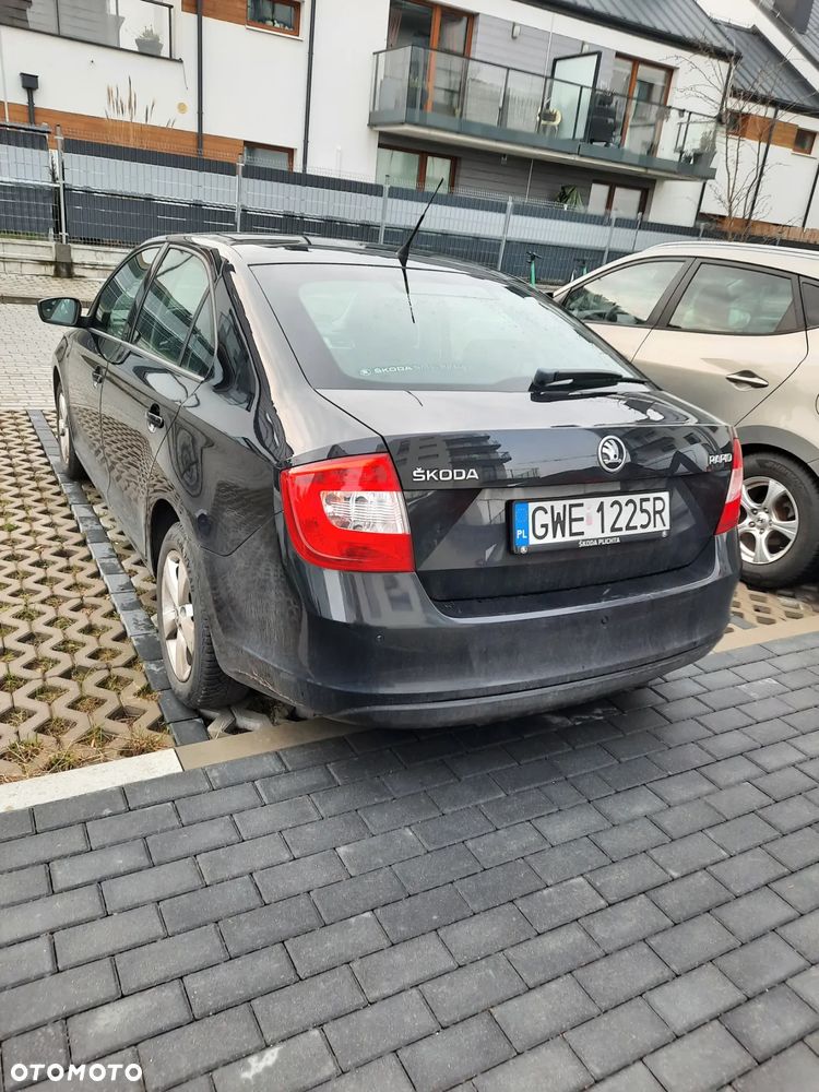 Skoda RAPID 1.2 TSI Active - 10