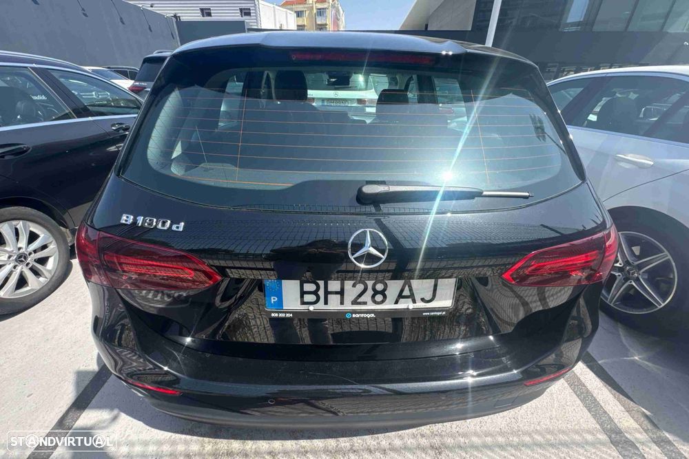 Mercedes-Benz B 180 d - 4