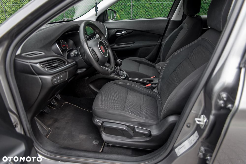 Fiat Tipo 1.4 T-Jet Lounge - 24