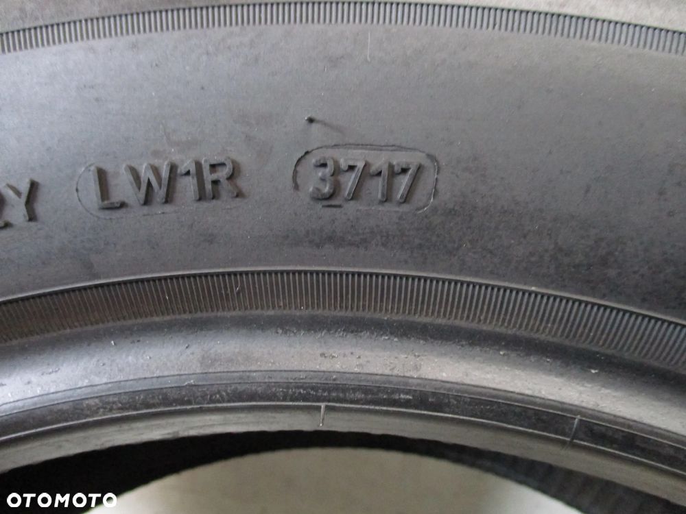 OPONY 225 65 17 106H DUNLOP - ZIMA - 5