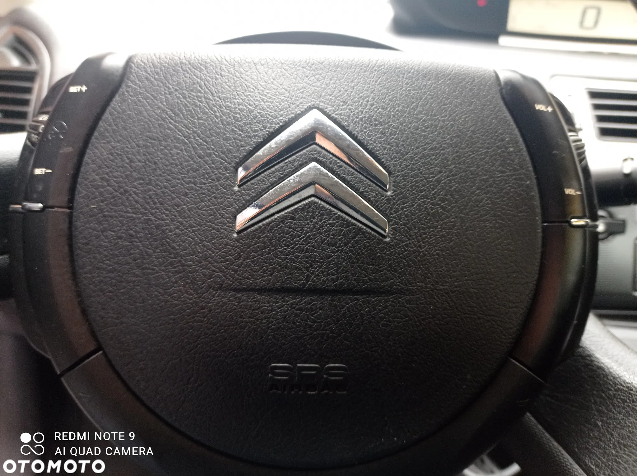 Citroën C4 1.4 16V Style - 14