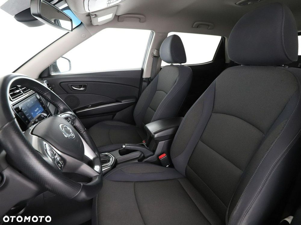 SsangYong/KGM Tivoli 1.5 T-GDi 2WD Automatik Black - 14
