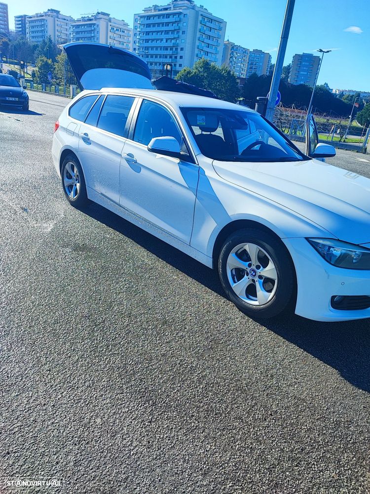 BMW 318 Gran Turismo d Luxury Line - 12