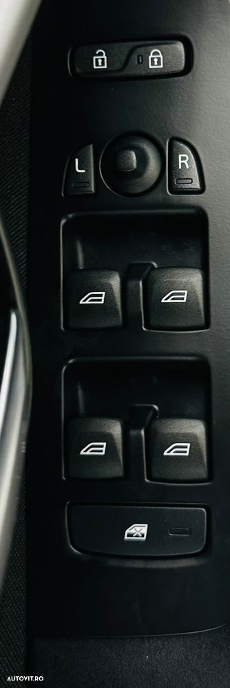 Volvo V40 D2 You - 11