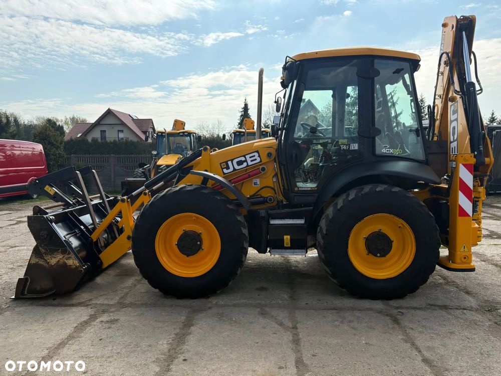 JCB 4CX - 4