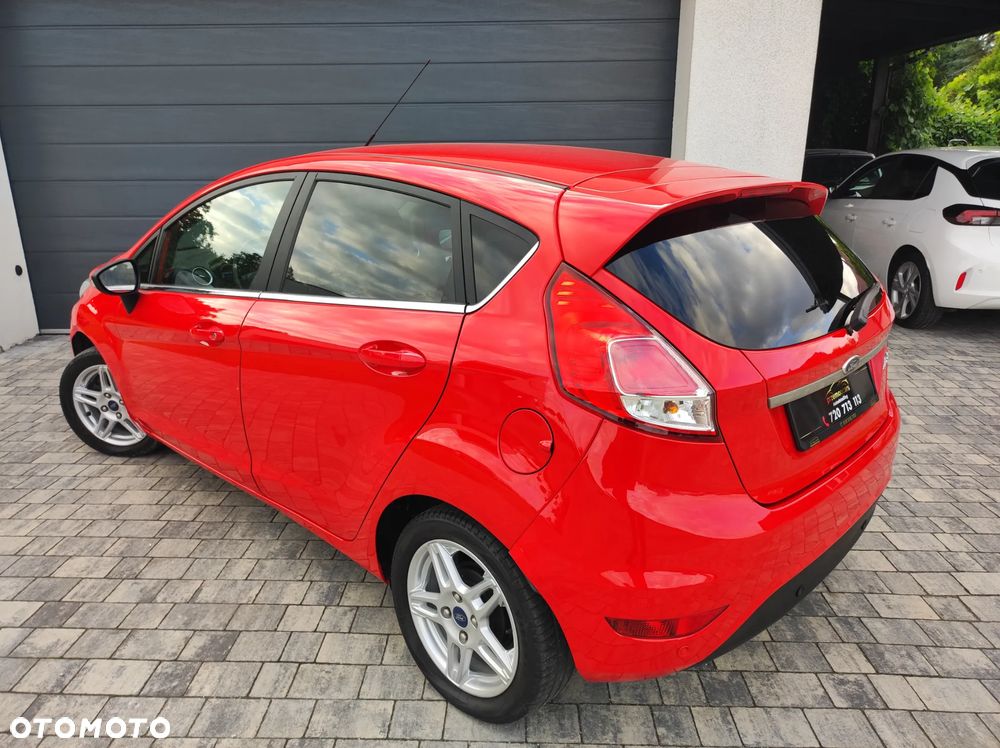 Ford Fiesta - 25