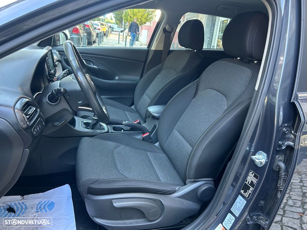 Hyundai i30 SW 1.6 CRDi Style Plus - 10