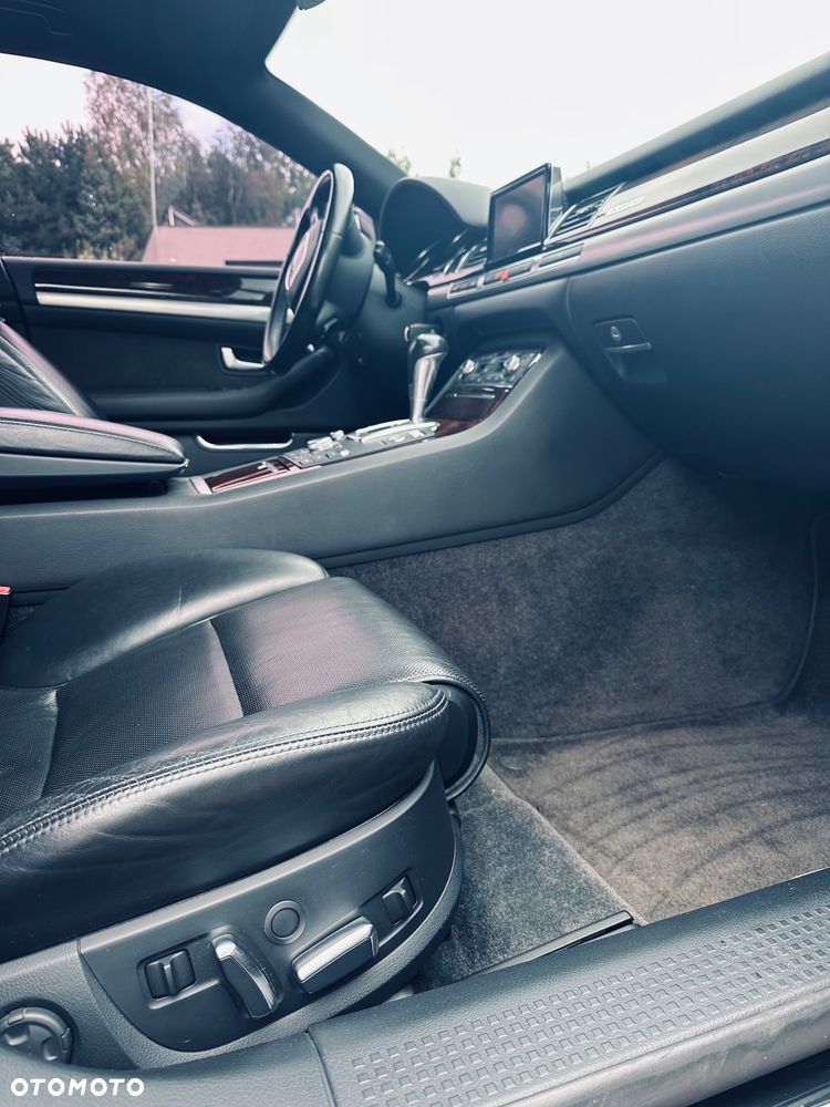 Audi A8 - 9