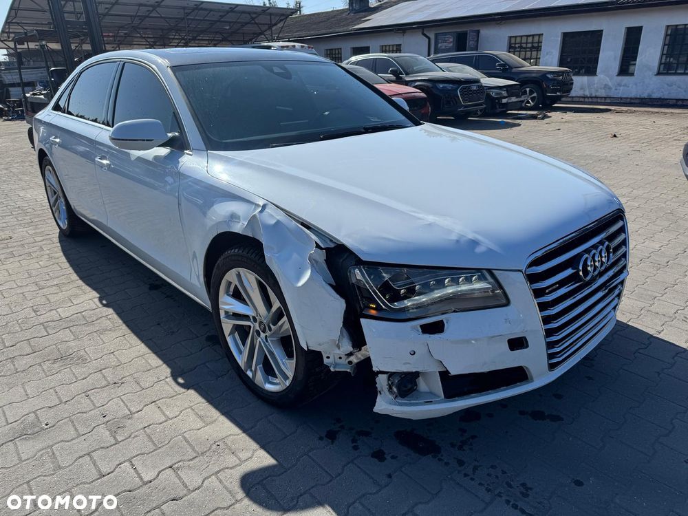 Audi A8 - 3