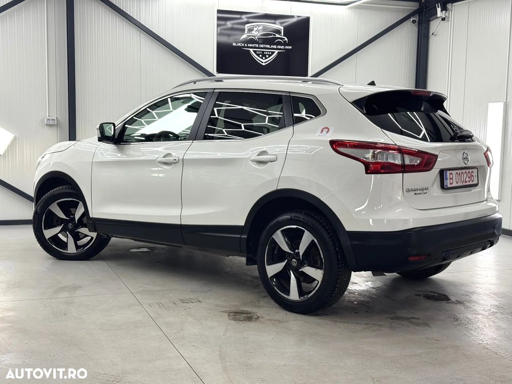Nissan Qashqai 1.6 DCI Xtronic TEKNA - 14