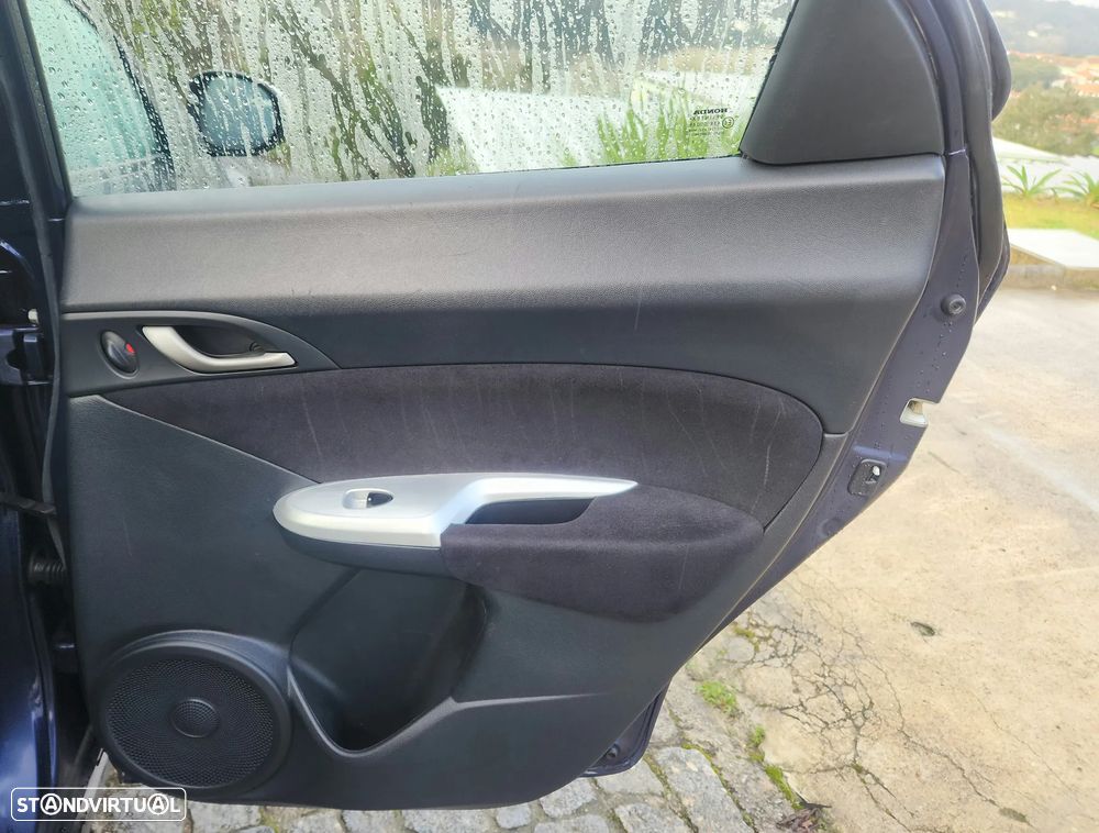 Honda Civic 1.4 Sport EC - 18