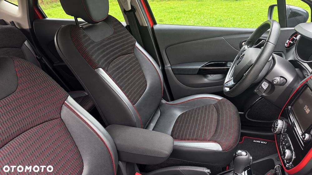 Renault Captur 1.2 TCe Helly Hansen EDC - 13