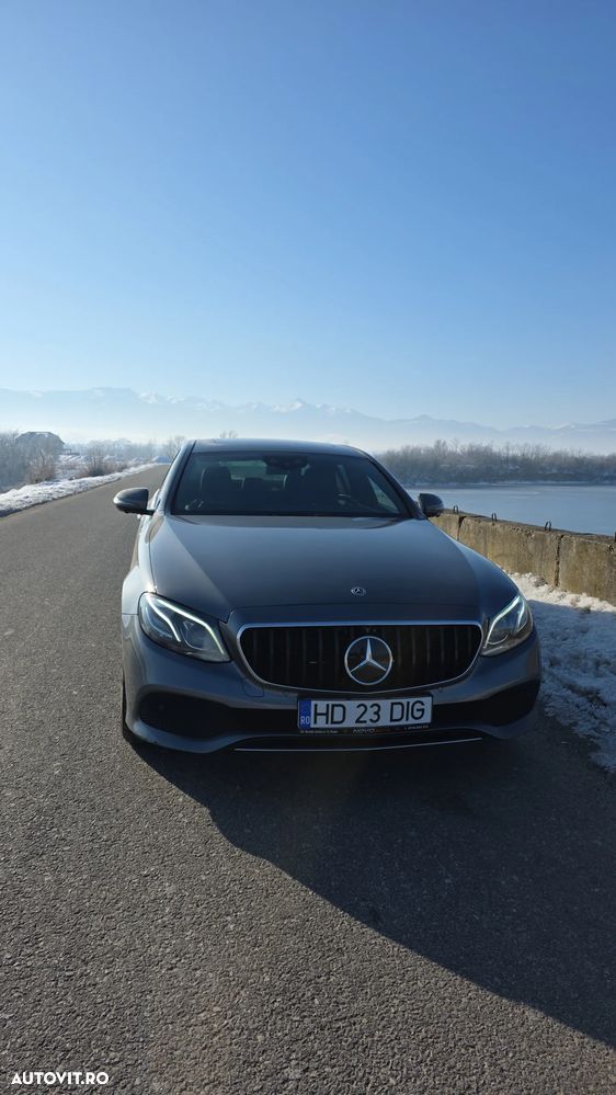 MERCEDES-BENZ Clasa E
