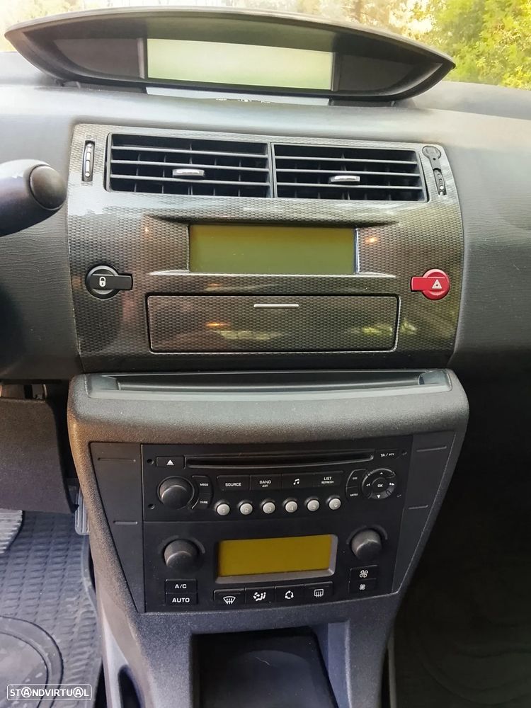 Citroën C4 1.6 HDi 110 VTR Pack - 8
