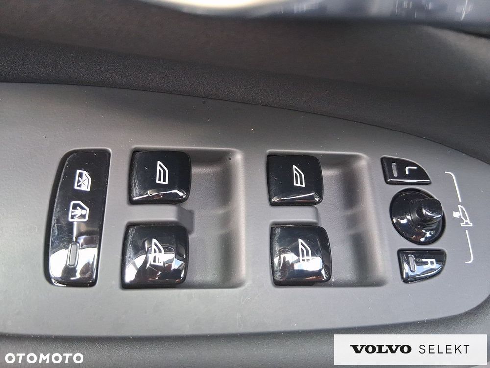 Volvo XC 90 - 24