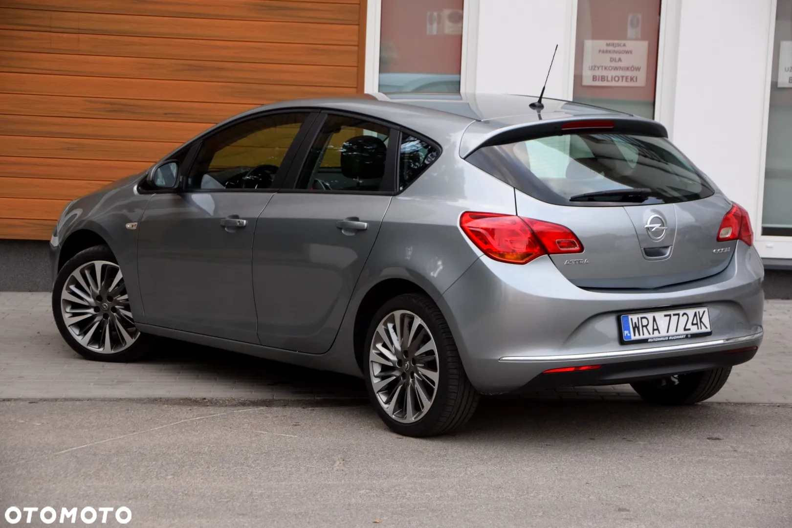 Opel Astra 1.4 EcoFLEX Edition - 11