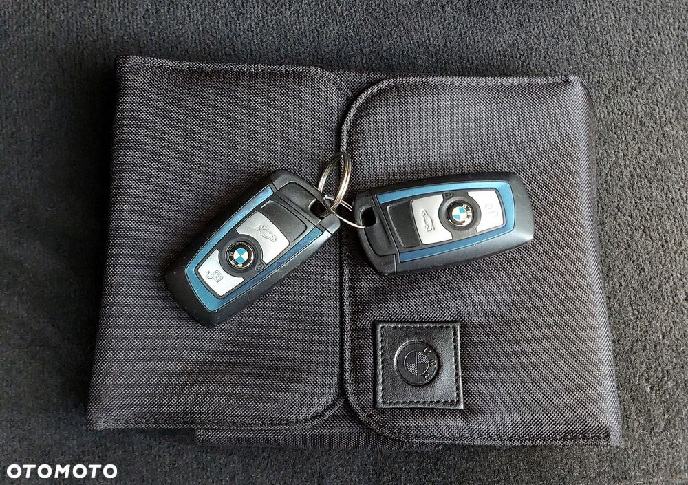 BMW Seria 1 - 32