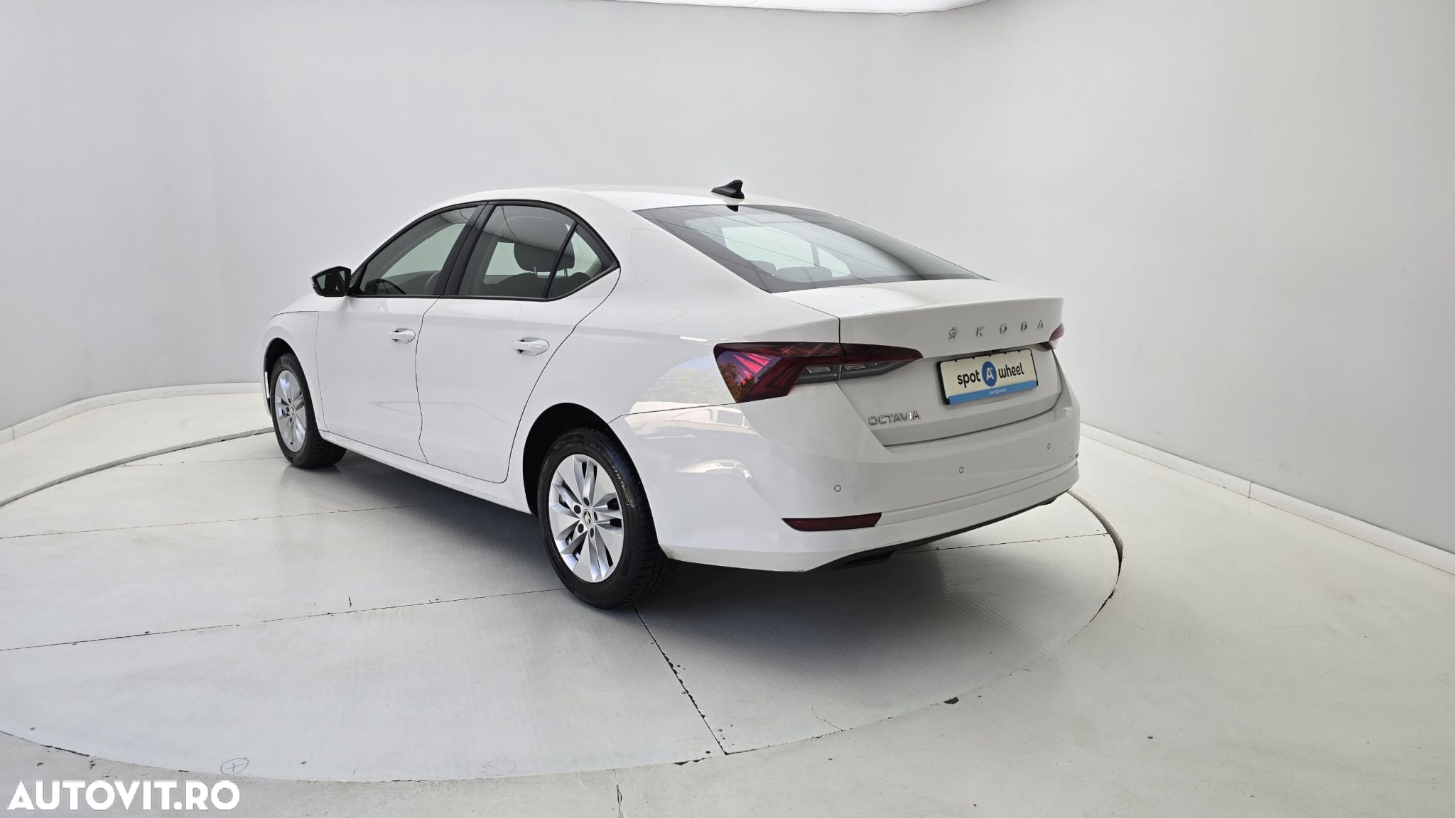 Skoda Octavia - 8