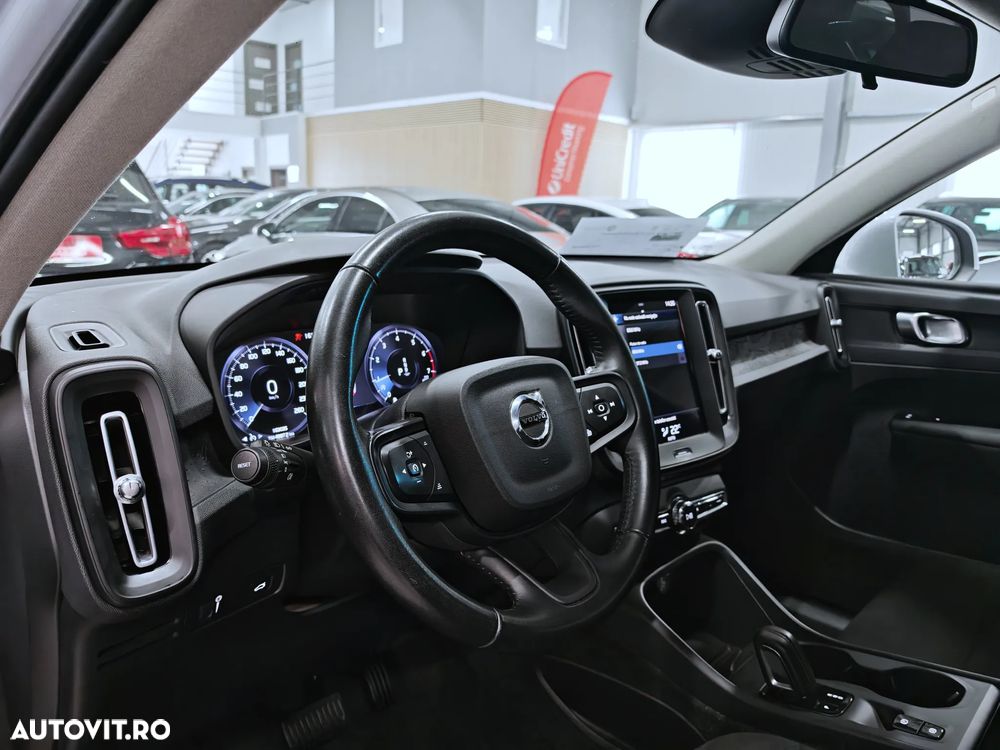 Volvo XC 40 T2 AT8 Momentum - 7