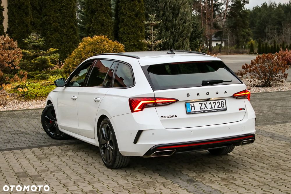 Skoda Octavia 2.0 TDI DSG 4x4 RS Plus - 6