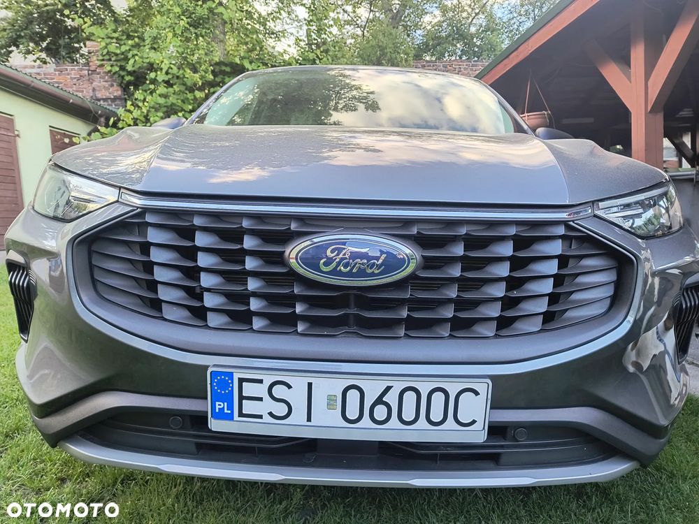 Ford Kuga - 1