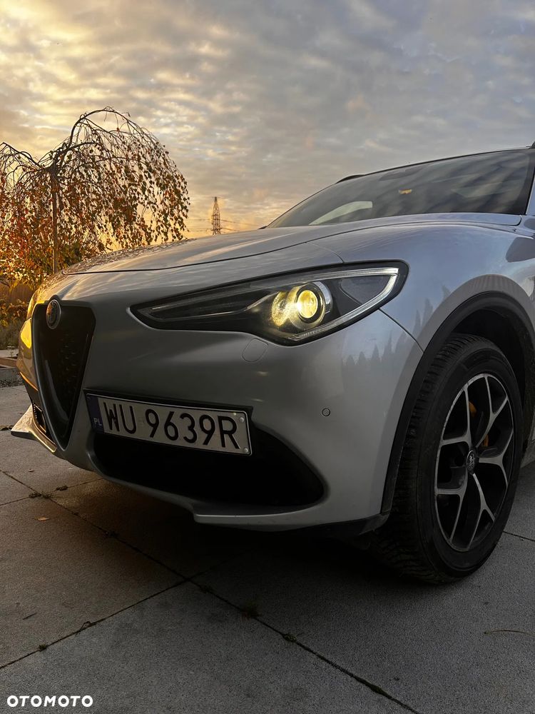 Alfa Romeo Stelvio 2.0 Turbo Executive Q4 - 4