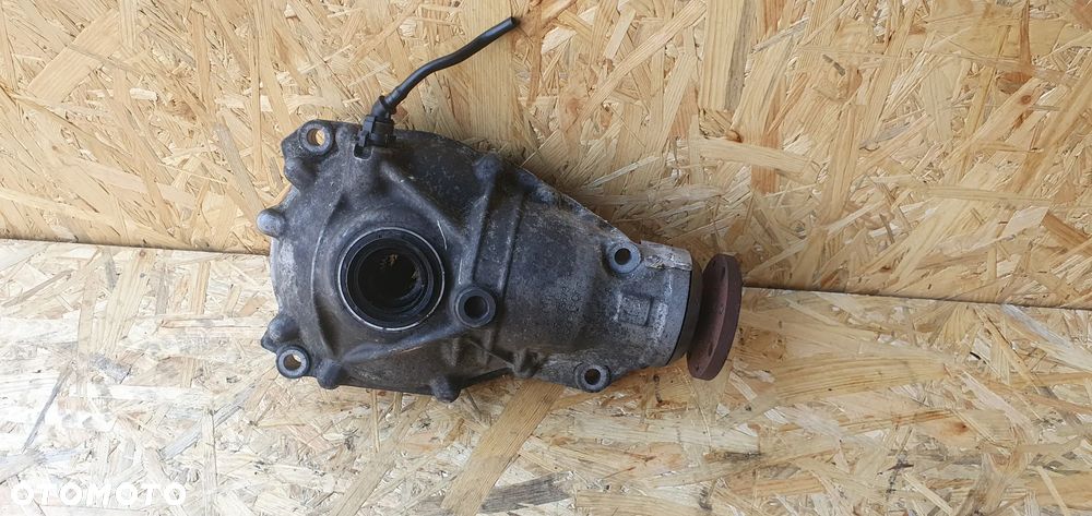 Bmw f25 f26 f20 f30 f10 f11 f01 dyfer przód 2.81  7591995 - 1