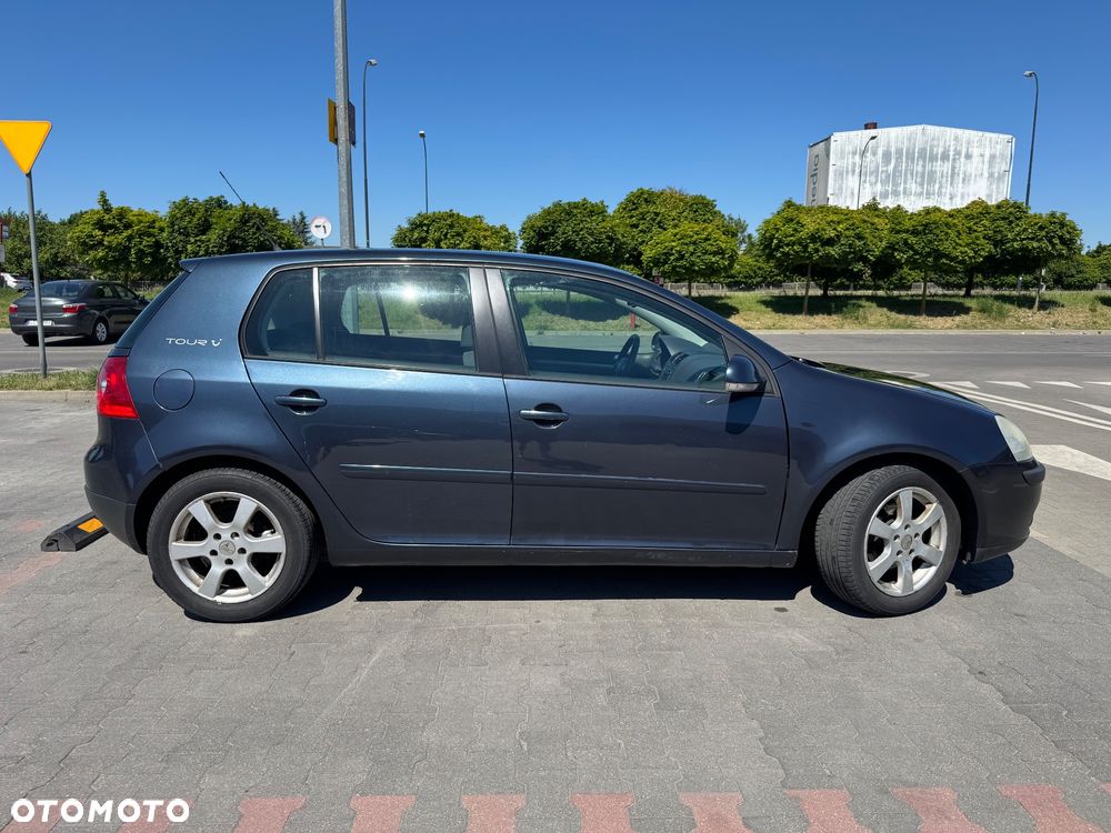 Volkswagen Golf - 8