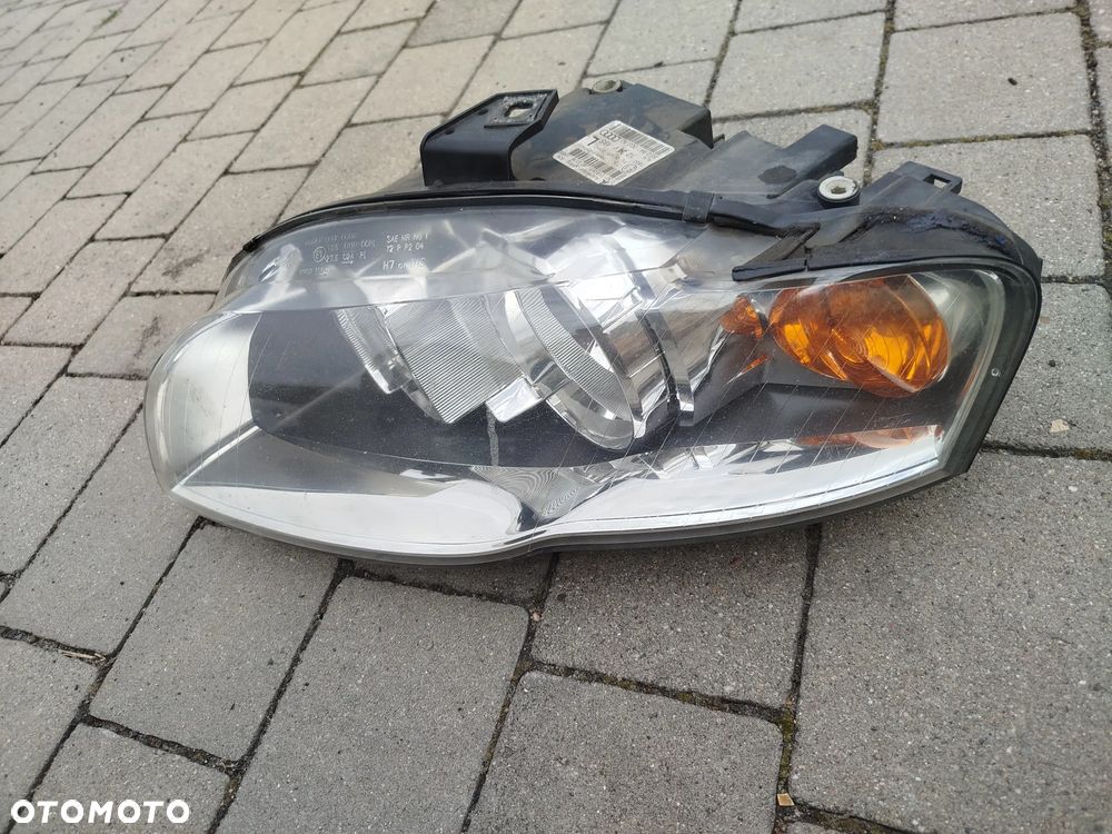 Audi A4 B7 lampa przednia lewa - 2