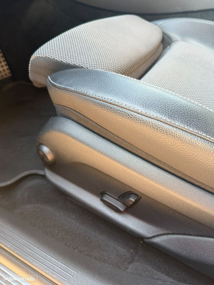 Mercedes-Benz E 300 de Avantgarde 4Matic - 9