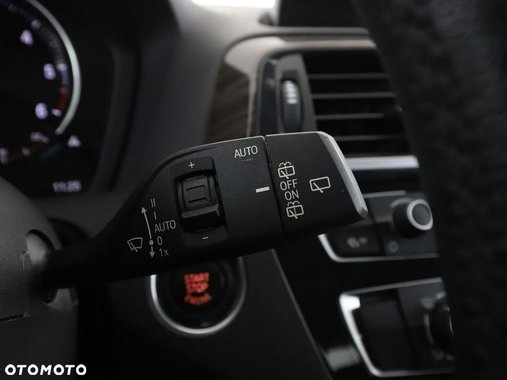 BMW Seria 1 120d xDrive Urban Line - 32