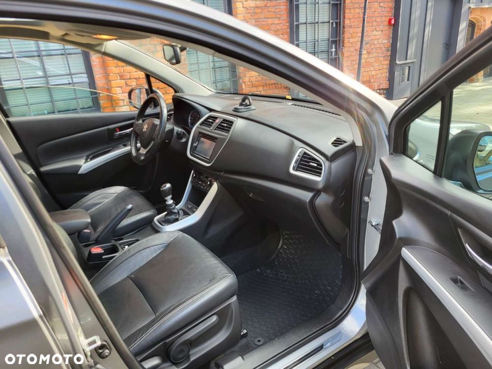 Suzuki SX4 S-Cross - 19
