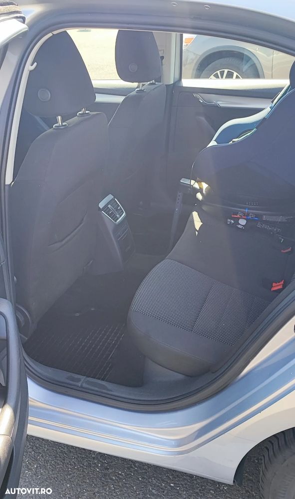Skoda Octavia - 8