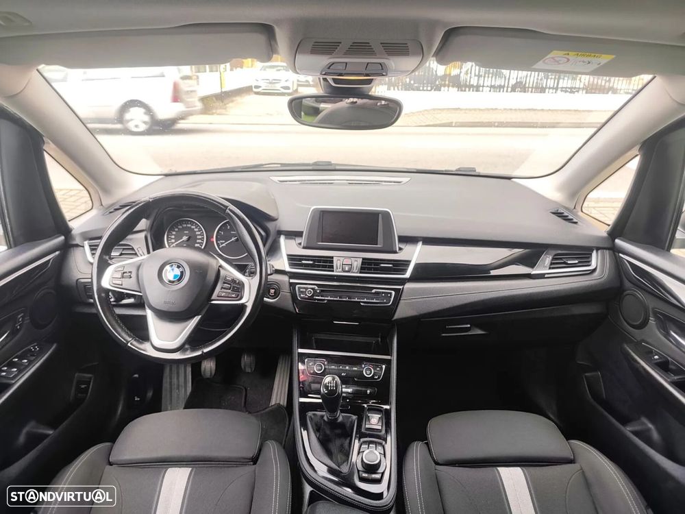 BMW 216 Active Tourer d - 10