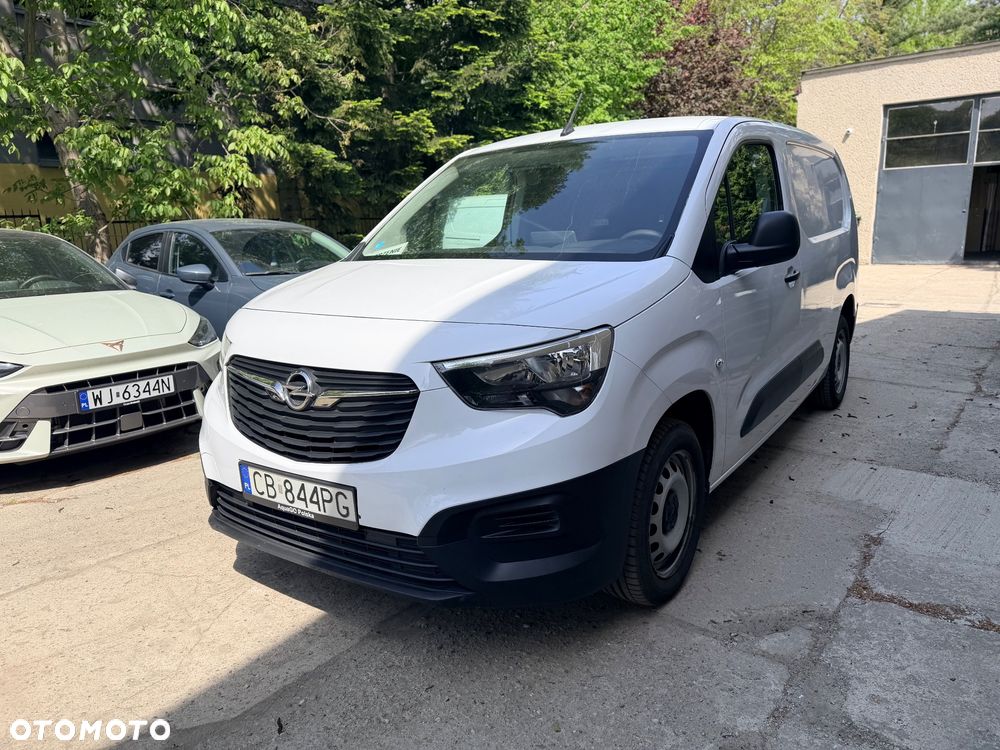 Opel COMBO - 1