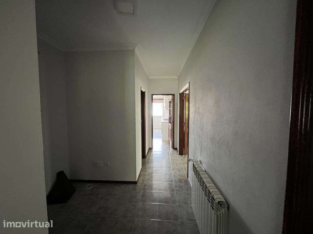 Apartamento T3+1 no centro da Guarda - Grande imagem: 2/14