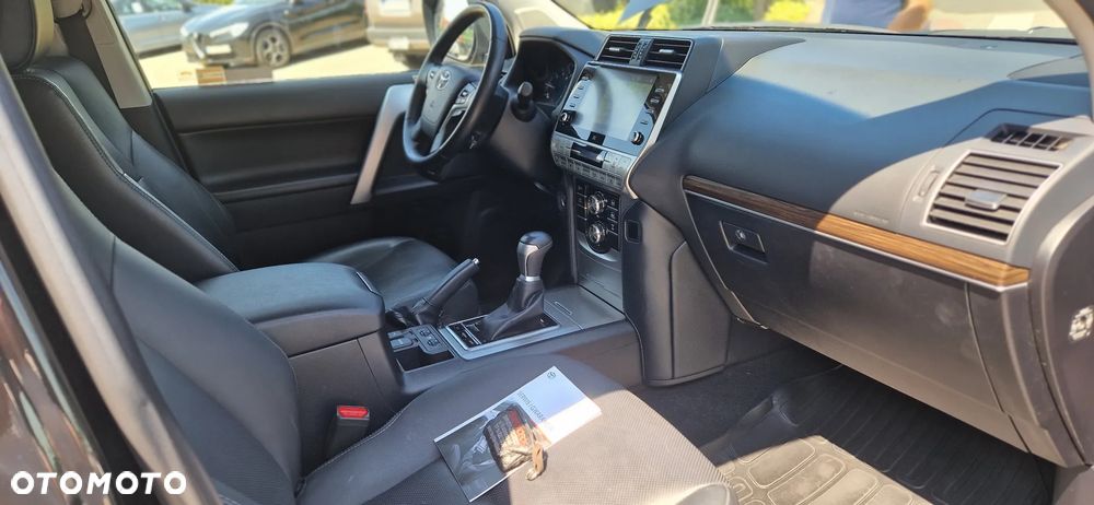Toyota Land Cruiser LC 2.8 D-4D Invincible - 9