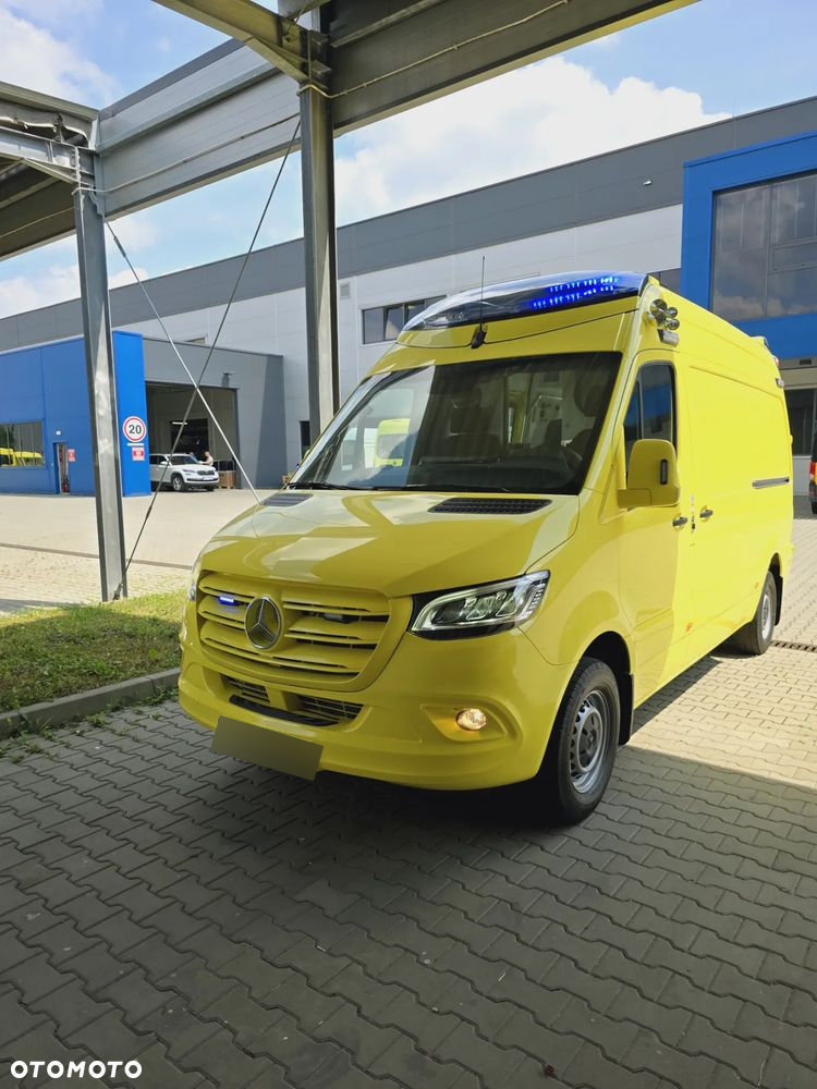 Mercedes-Benz Sprinter - 3