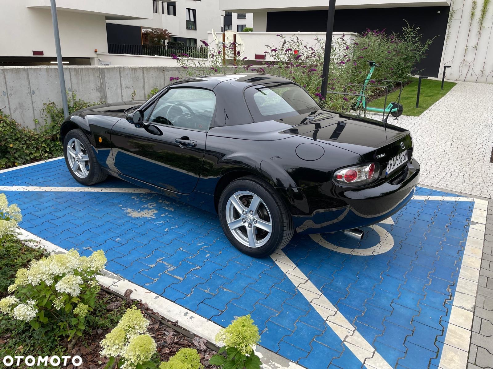 Mazda MX-5 1.8 Emotion - 8